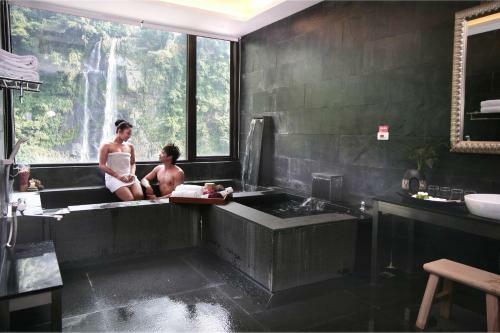 Naluwan Spring Resort Hotel