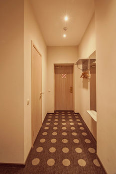 Hotel Ambassador Plaza