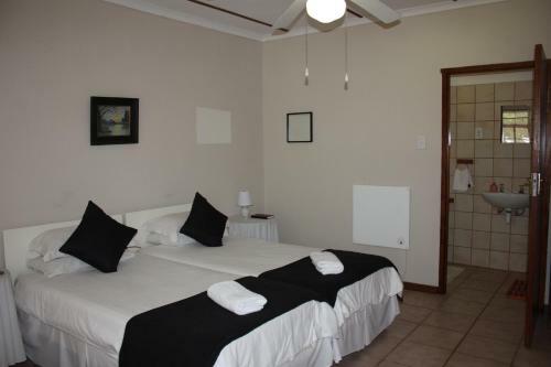 Hostal Karoopark Guest House