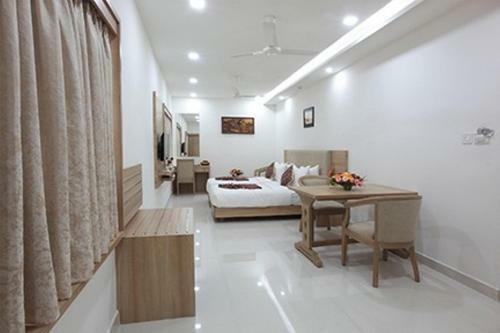 Hotel Anjali Park