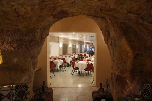 Edom Hotel