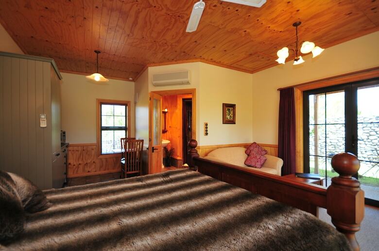 Hostal River Rock Estate