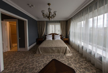 Razumovsky Business Club Hotel