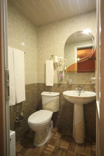 Hostal Edelveis Guest House