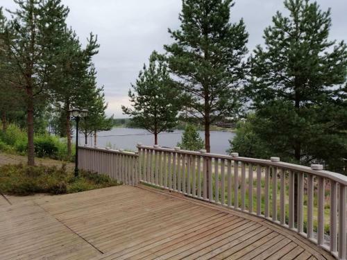 Hostal Tahkonhovi Golden Chalet