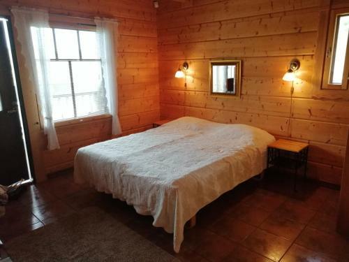 Hostal Tahkonhovi Golden Chalet