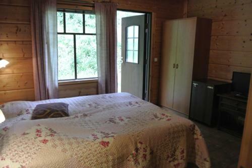 Hostal Tahkonhovi Golden Chalet