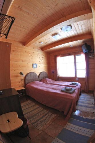 Hostal Tahkonhovi Golden Chalet