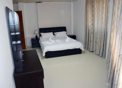 Seven Days Hotel