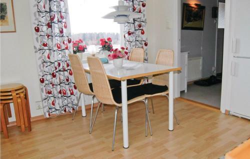 Holiday Home Skr�ttan Erikstad Mellerud