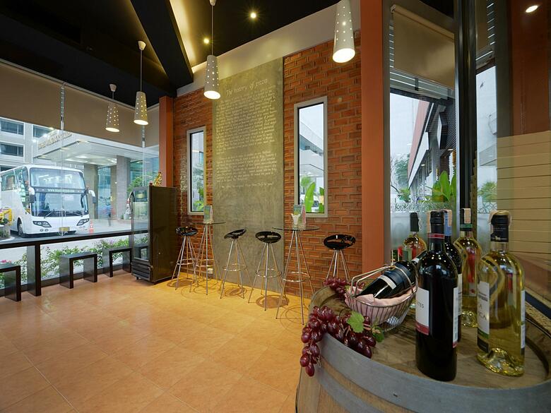 Windsor Suites Hotel