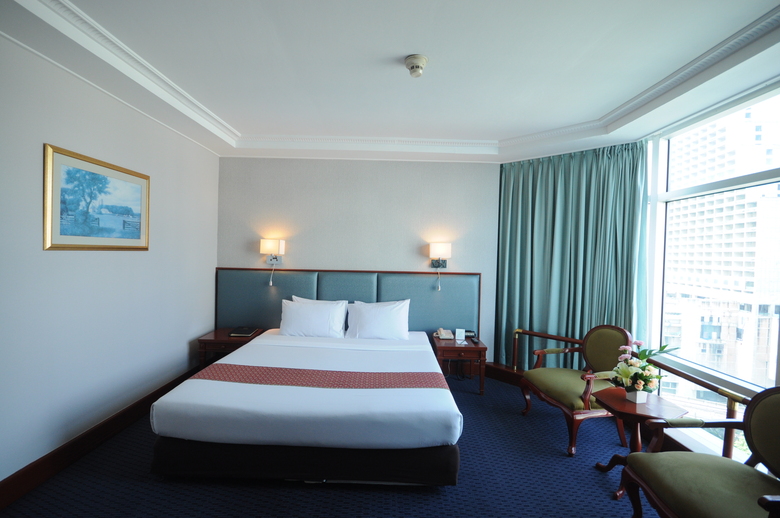 Windsor Suites Hotel