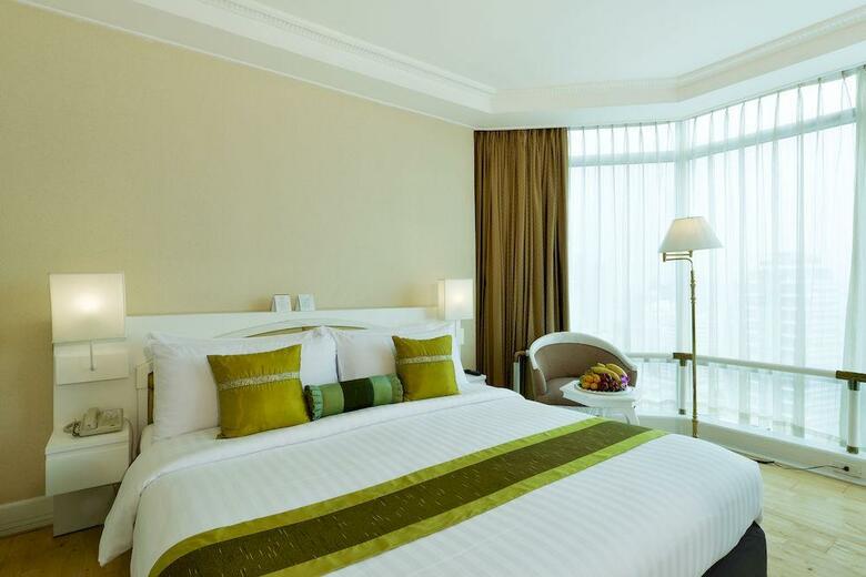 Windsor Suites Hotel