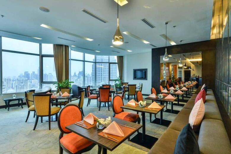Windsor Suites Hotel
