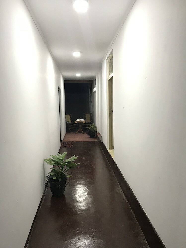 Hotel Damith Homestay