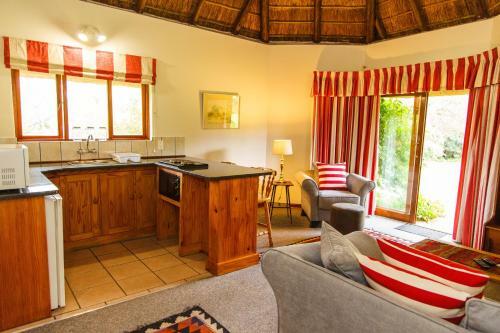 Hostal The Celtis Manor Guest House