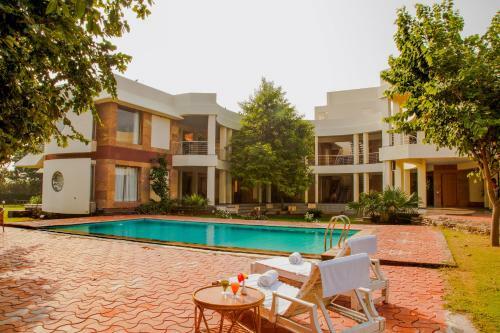 Chitvan Hotel