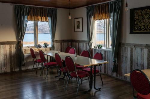 �lfheimar Hotel