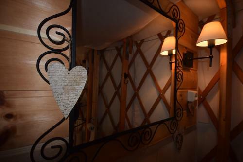 Lodge Halvorseth Yurts