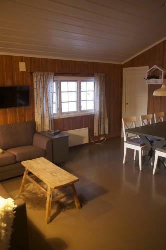 Lodge Halvorseth Yurts