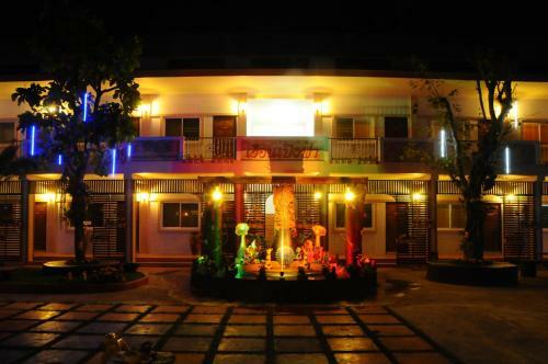 Hotel Montharntham Resort Ruknailuang