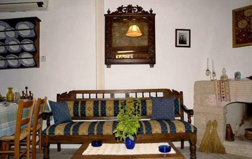 Narkissos Villa