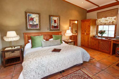 Hostal De Denne Guest House