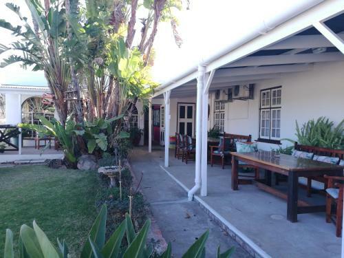 Hostal Best Little Guest House