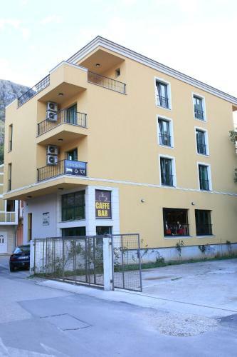Hostal Villa Salvia
