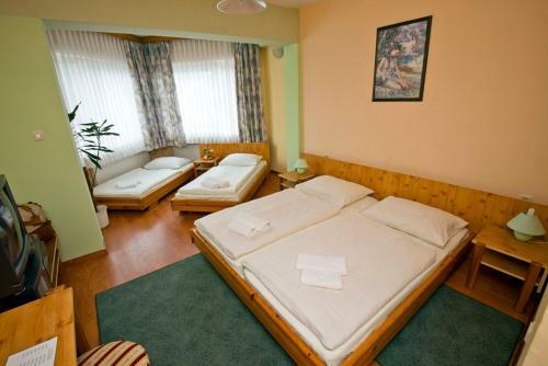 Hostal Motel Kod Bakija