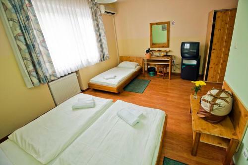 Hostal Motel Kod Bakija