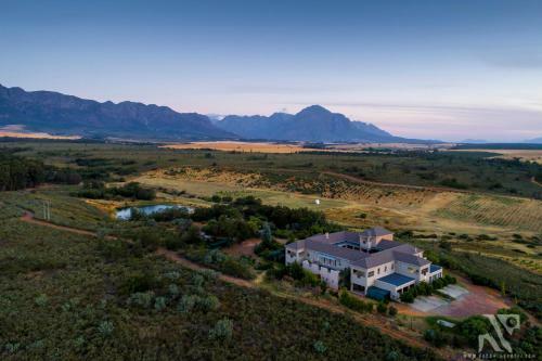 Hostal Guinevere Guest Farm