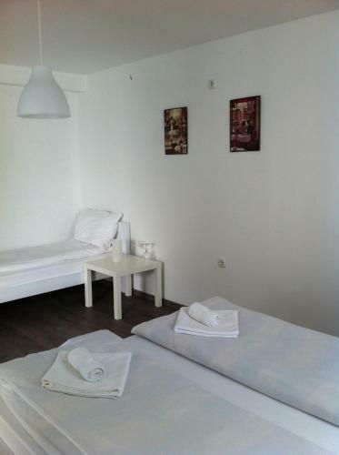 Hostal Sunny House