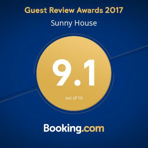 Hostal Sunny House
