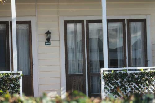 Mangonui Waterfront Apartment Motels