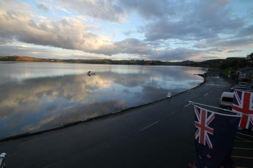 Mangonui Waterfront Apartment Motels