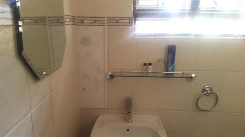 Hostal Ikaze Guest House