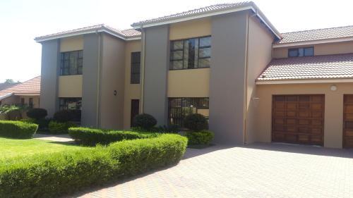 Hostal Ikaze Guest House