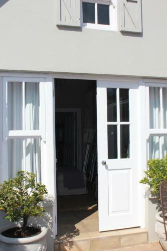 Hostal Worcester Cottage And Suite