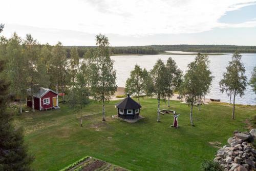 Uitonpuisto Holiday Home