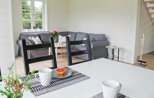 Holiday Home Heestrand R�dalen Hamburgsund