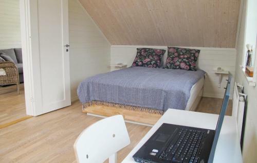 Holiday Home Heestrand R�dalen Hamburgsund