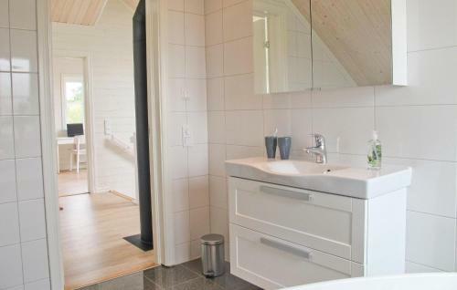 Holiday Home Heestrand R�dalen Hamburgsund