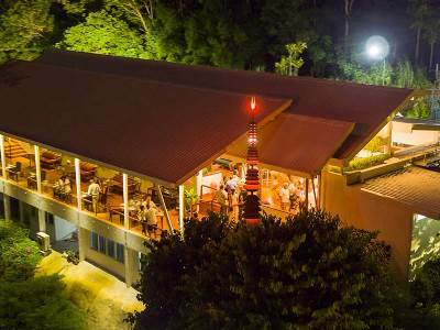 Hotel Mom Tri's Villa Royale