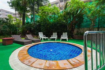 Hotel Patong Beach Lodge