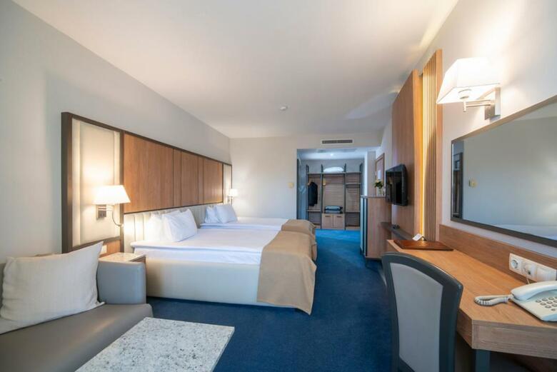 Legends Hotel