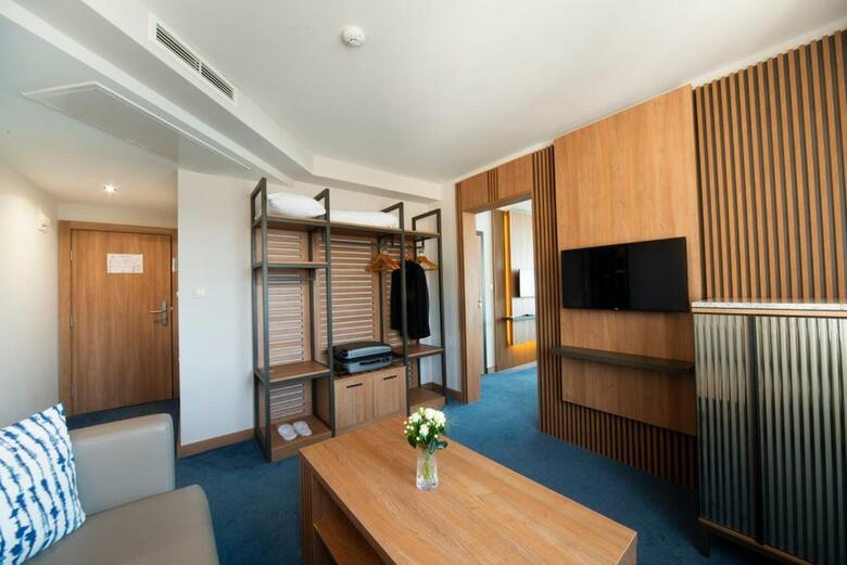 Legends Hotel