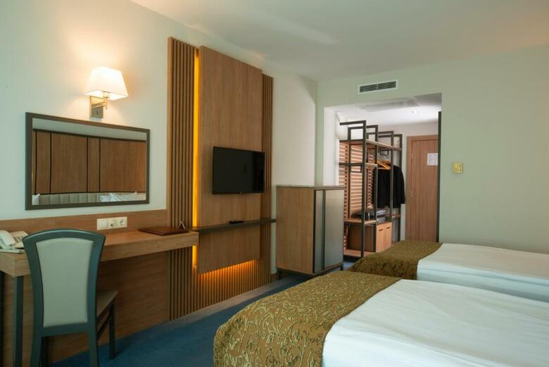 Legends Hotel