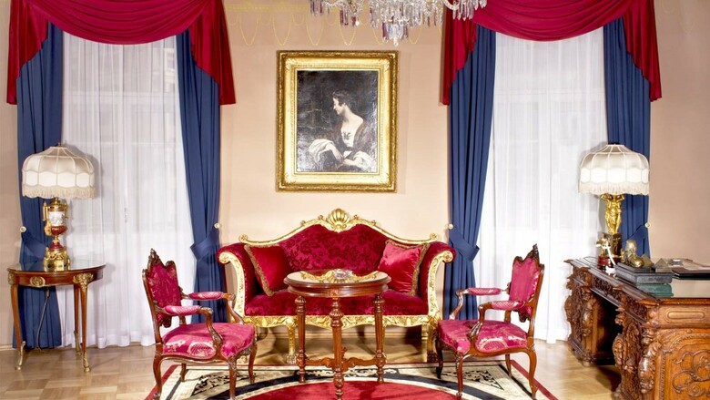 Hotel National