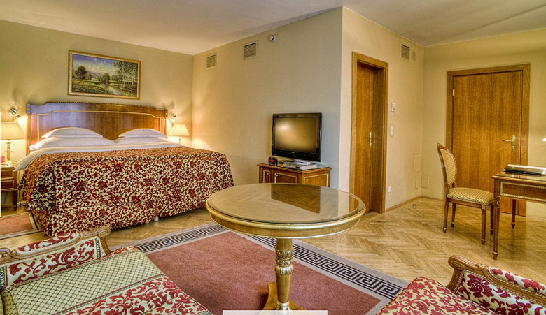 Hotel National